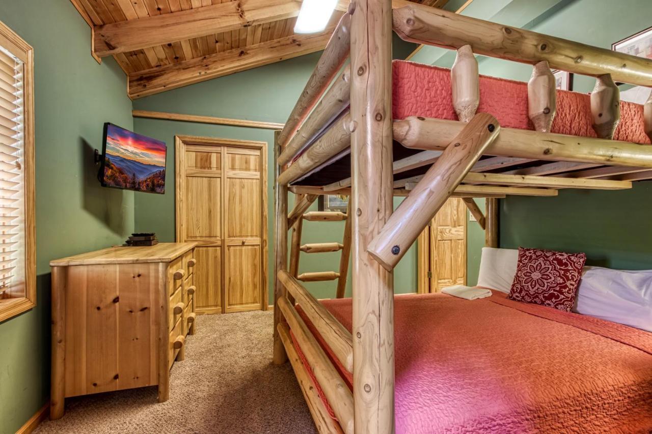 Mountain Lake Lodge, Hot Tub, Theater Room, 1089 Free Tickets Each Paid Day, Dollywood And More Сивиървил Екстериор снимка