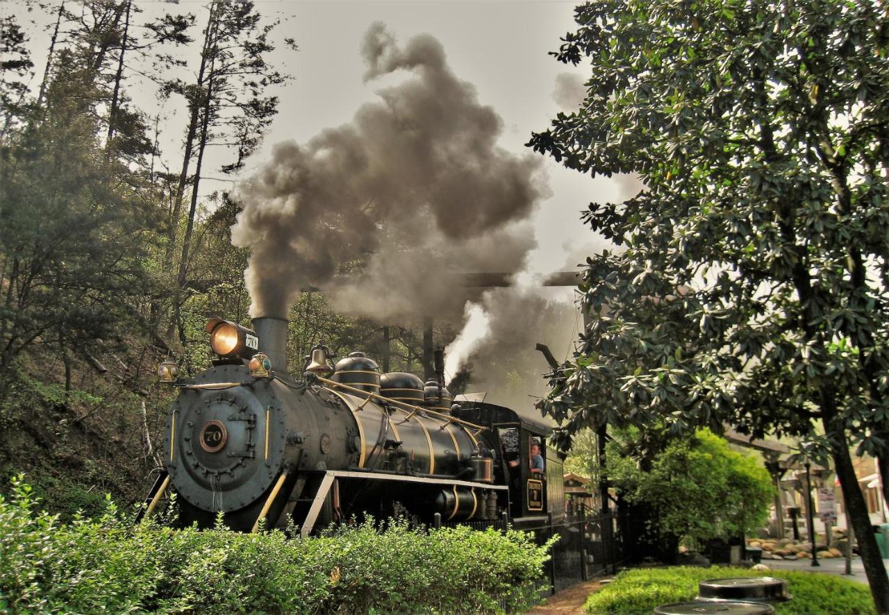 Mountain Lake Lodge, Hot Tub, Theater Room, 1089 Free Tickets Each Paid Day, Dollywood And More Сивиървил Екстериор снимка