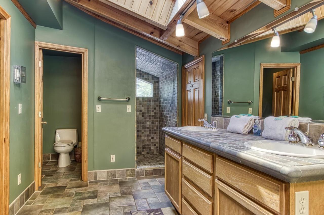 Mountain Lake Lodge, Hot Tub, Theater Room, 1089 Free Tickets Each Paid Day, Dollywood And More Сивиървил Екстериор снимка